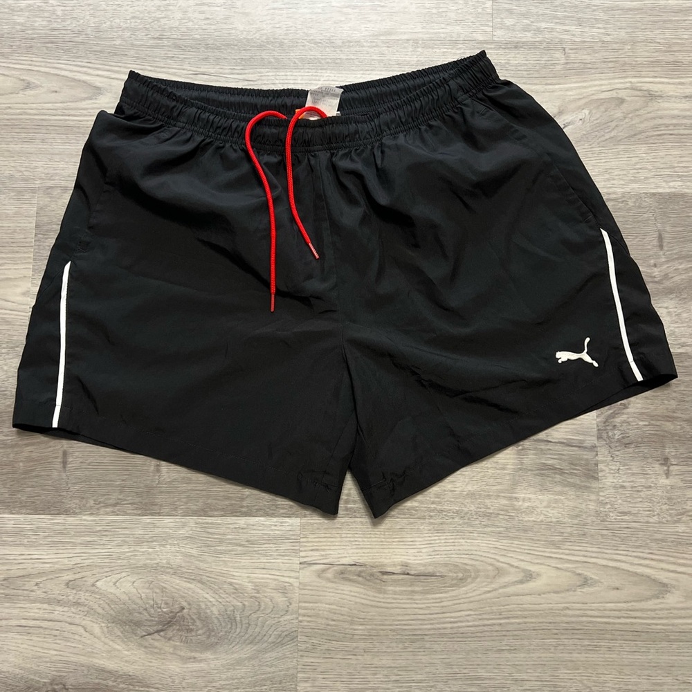 Men’s Puma Sports shorts size XL